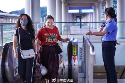 中老铁路磨憨铁路口岸144小时过境免签 中老铁路磨憨铁路口岸144小时过境免签