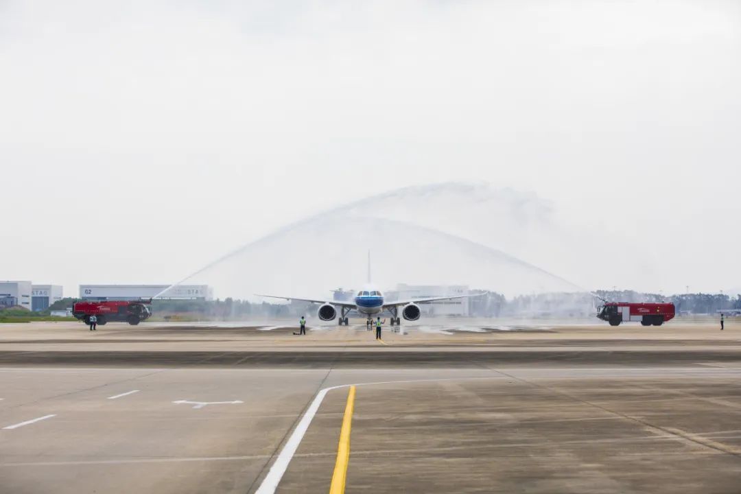 南航首架C919飞机入列 &nbsp;首航日期确定→