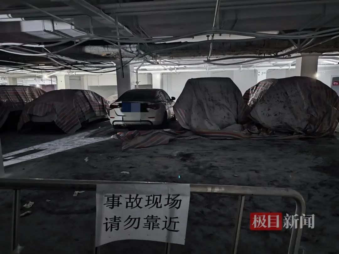 因感情纠纷纵火，致小区多车被烧！警方通报：王某（男，48岁）被刑拘