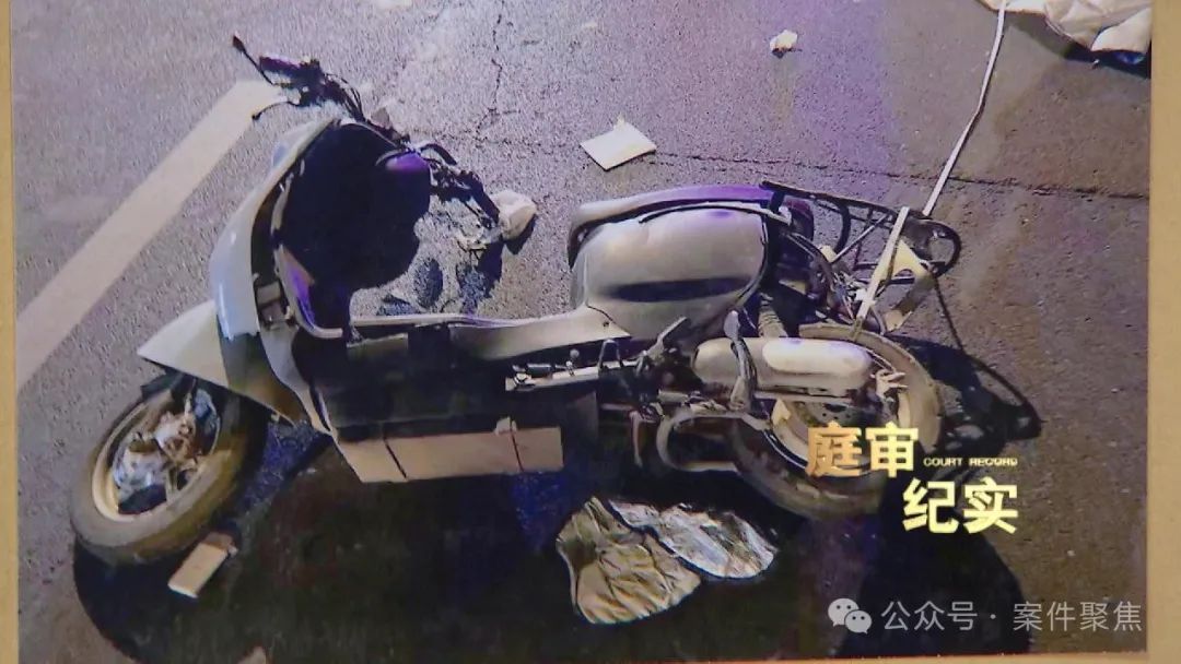 上海一00后男子无证偷开车,超速近一倍撞飞电瓶车……其母:车钥匙藏起来都没防住 上海一00后男子无证偷开车,超速近一倍撞飞电瓶车……其母:车钥匙藏起来都没防住