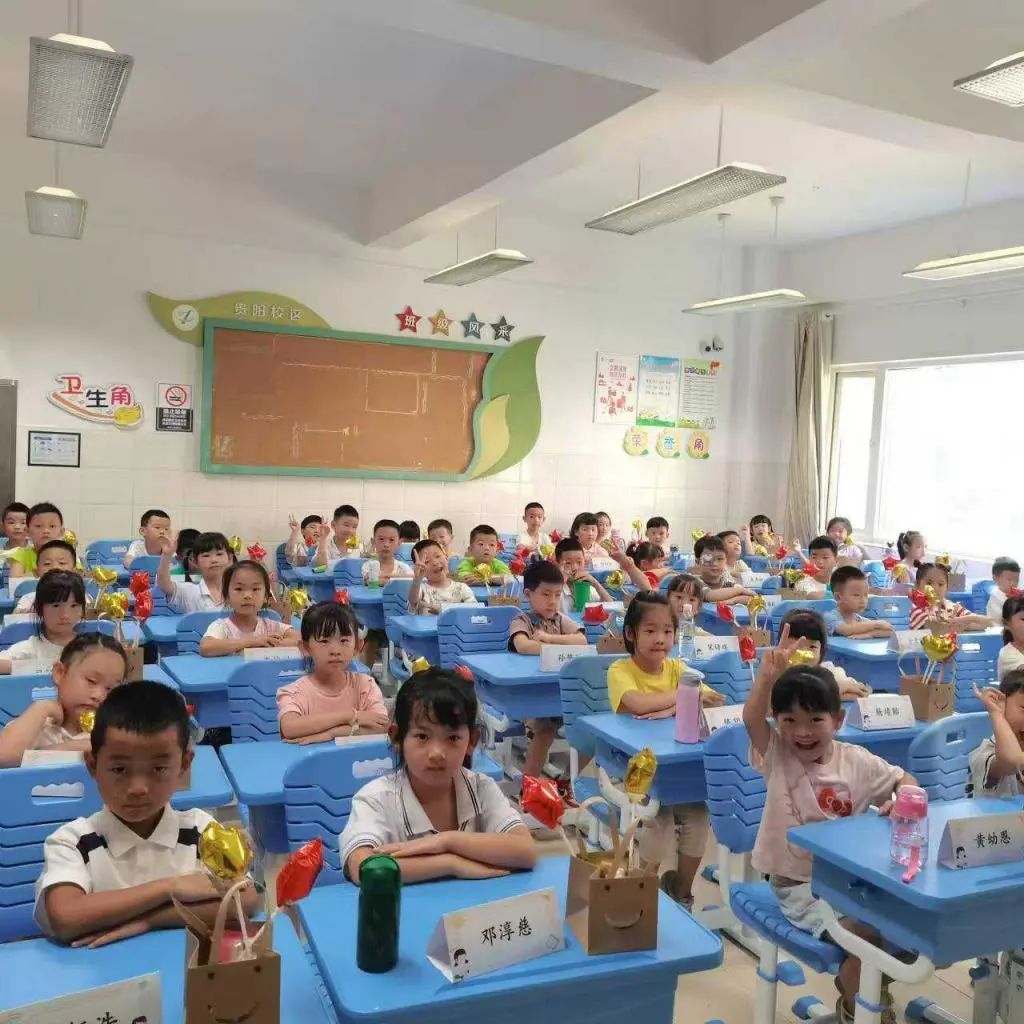 你好 新学期！直击贵阳开学报到第一天