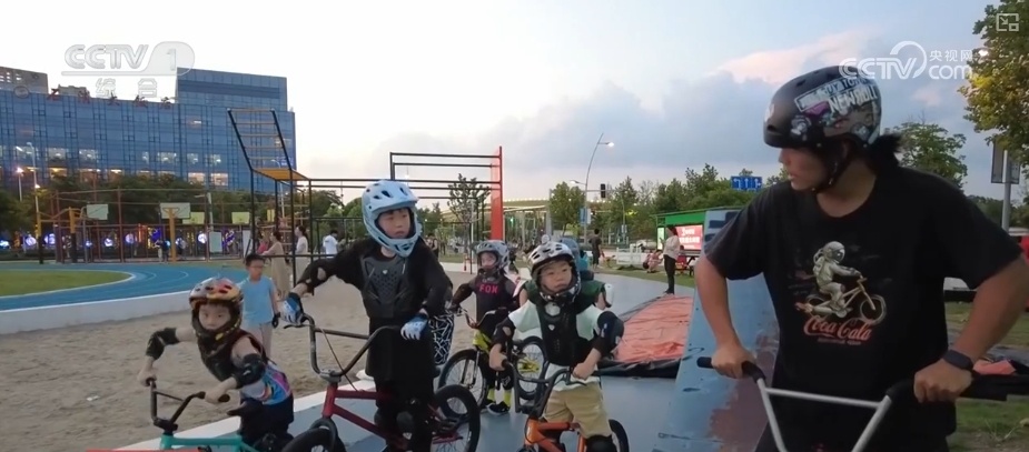 “旅游+”“燃动”“书香”“变迁”……透过关键词看这个暑期“新”意浓 “旅游+”“燃动”“书香”“变迁”……透过关键词看这个暑期“新”意浓