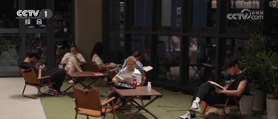 “旅游+”“燃动”“书香”“变迁”……透过关键词看这个暑期“新”意浓 “旅游+”“燃动”“书香”“变迁”……透过关键词看这个暑期“新”意浓