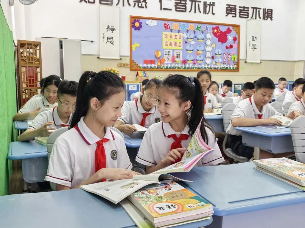 你好 新学期！直击贵阳开学报到第一天