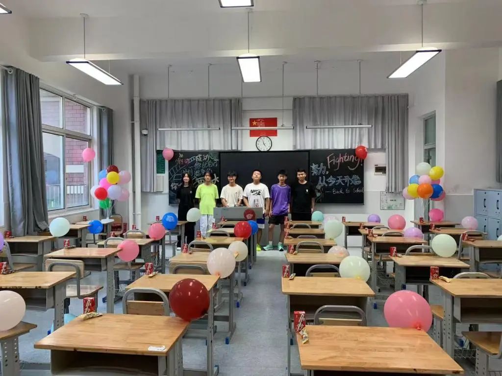 你好 新学期！直击贵阳开学报到第一天