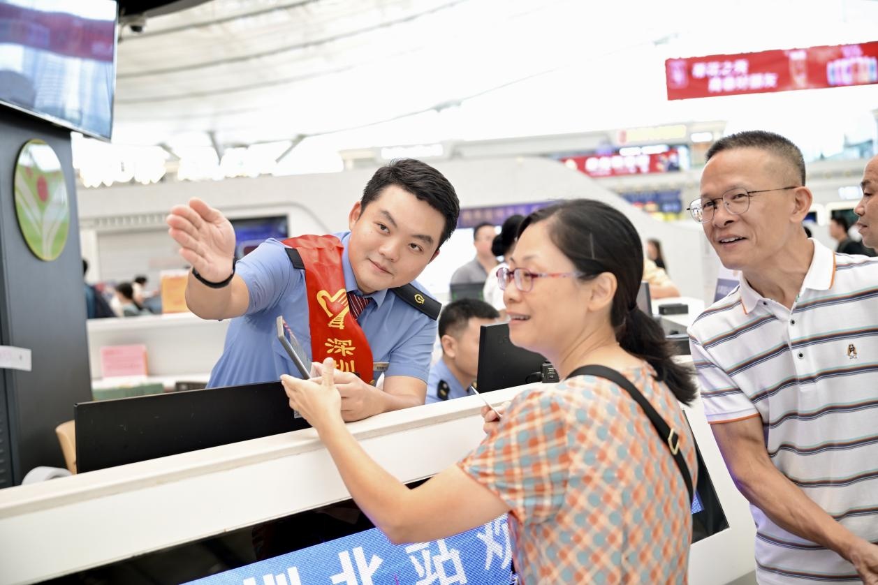 暑运期间深圳铁路到发旅客超3500万人次