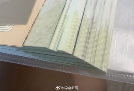 家长已经从包书皮卷到包书角了