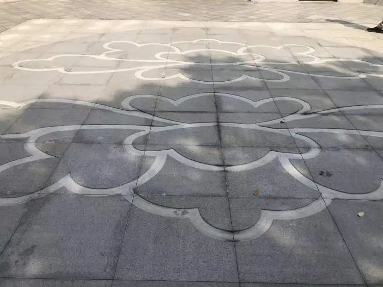 阔别1年,全上海古牡丹最多的公园焕新归来!正式开放时间已定→ 阔别1年,全上海古牡丹最多的公园焕新归来!正式开放时间已定→