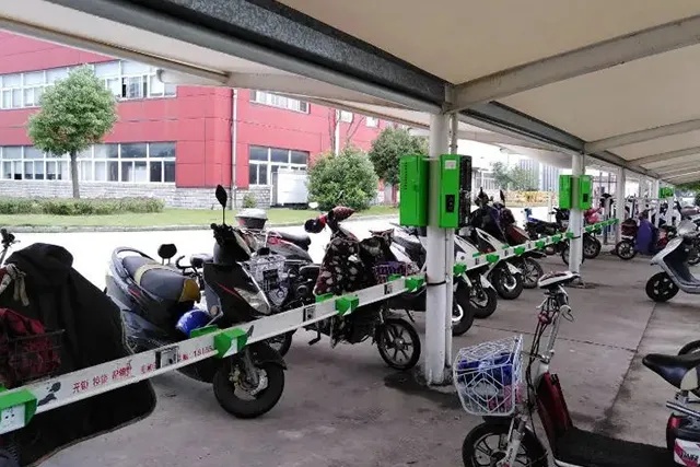 预防电动车起火，从正确停放、安全充电做起！