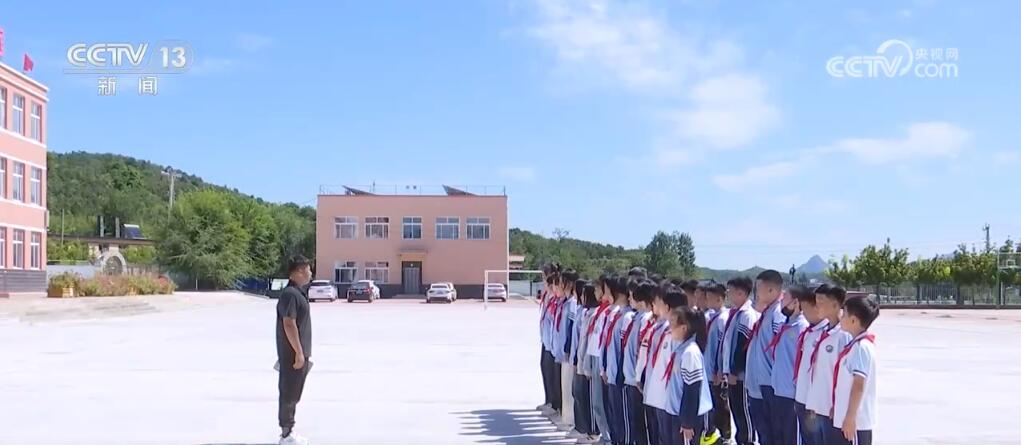 辽宁葫芦岛受灾地区中小学全部如期开学 以身边事为例讲好“开学第一课” 辽宁葫芦岛受灾地区中小学全部如期开学 以身边事为例讲好“开学第一课”