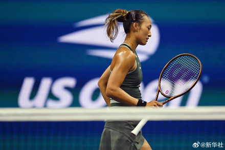 郑钦文对战萨巴伦卡打出5记ACE 郑钦文对战萨巴伦卡打出5记ACE