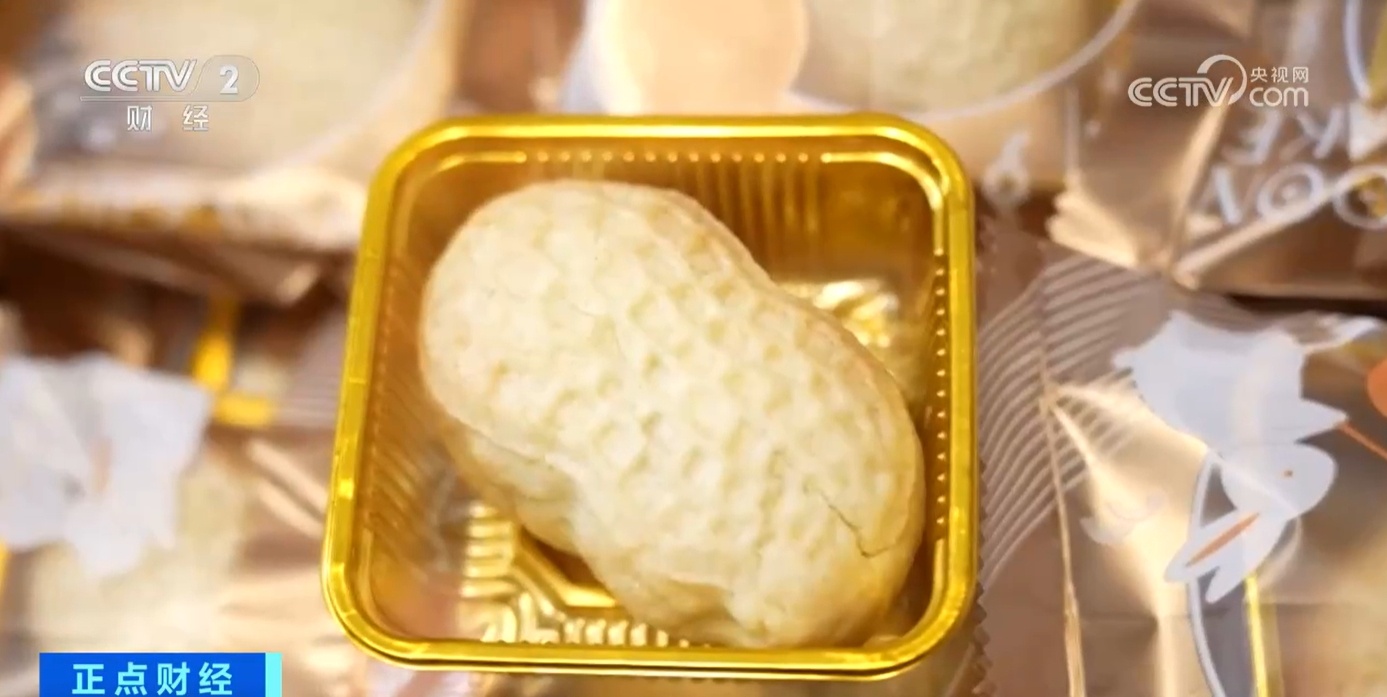 中秋消费市场火热“预警”:热门线路火车票紧俏 新式月饼热销 中秋消费市场火热“预警”:热门线路火车票紧俏 新式月饼热销