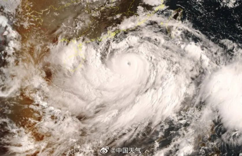 “摩羯”已加强为超强台风级！广东两地今日停课