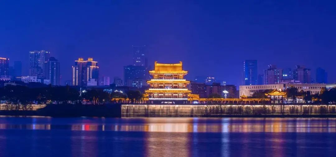 最新!杜甫江阁亮灯时间有调整 最新!杜甫江阁亮灯时间有调整