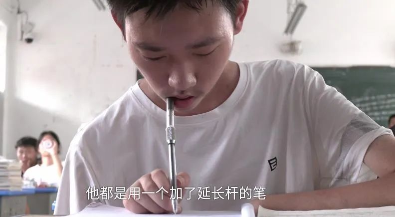 他，“用嘴高考”，冲上热搜！