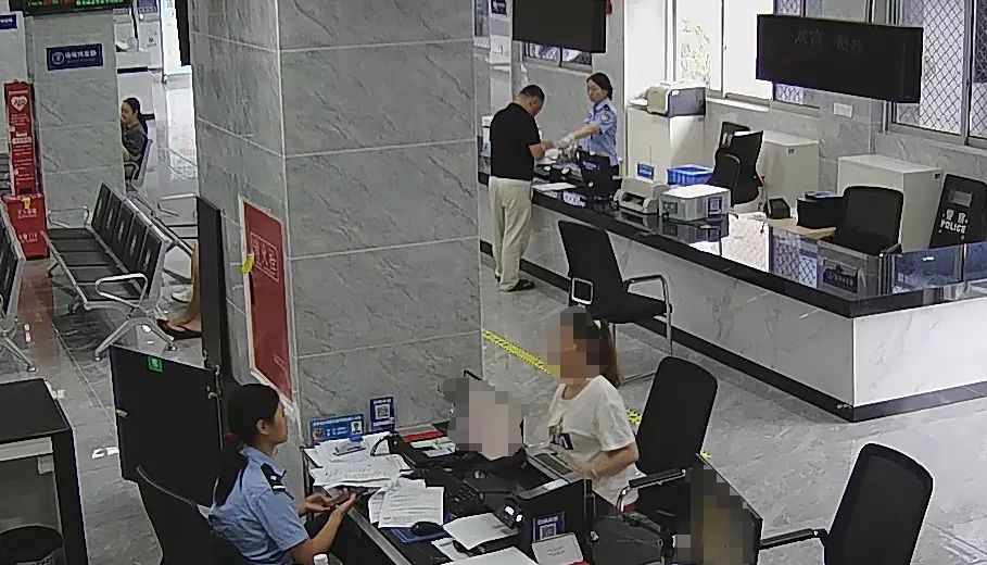 “买分卖分”，8人被拘！