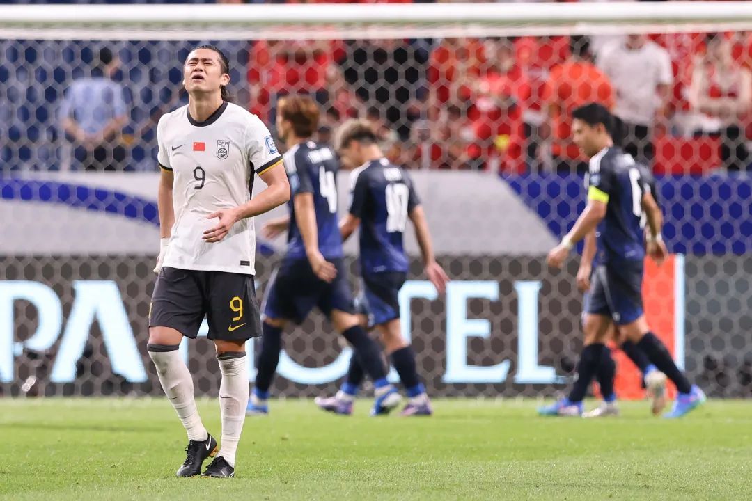 0比7不敌日本,国足创多项惨败纪录 0比7不敌日本,国足创多项惨败纪录