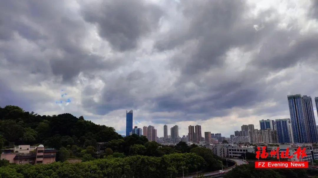 超17级！超强台风“摩羯”登陆倒计时！福建将有风雨影响！又有新台风生成