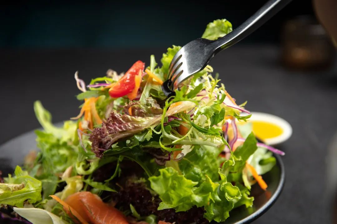 吃素减肥靠谱吗?怎么吃更健康?这份科学饮食指南请查收→ 吃素减肥靠谱吗?怎么吃更健康?这份科学饮食指南请查收→