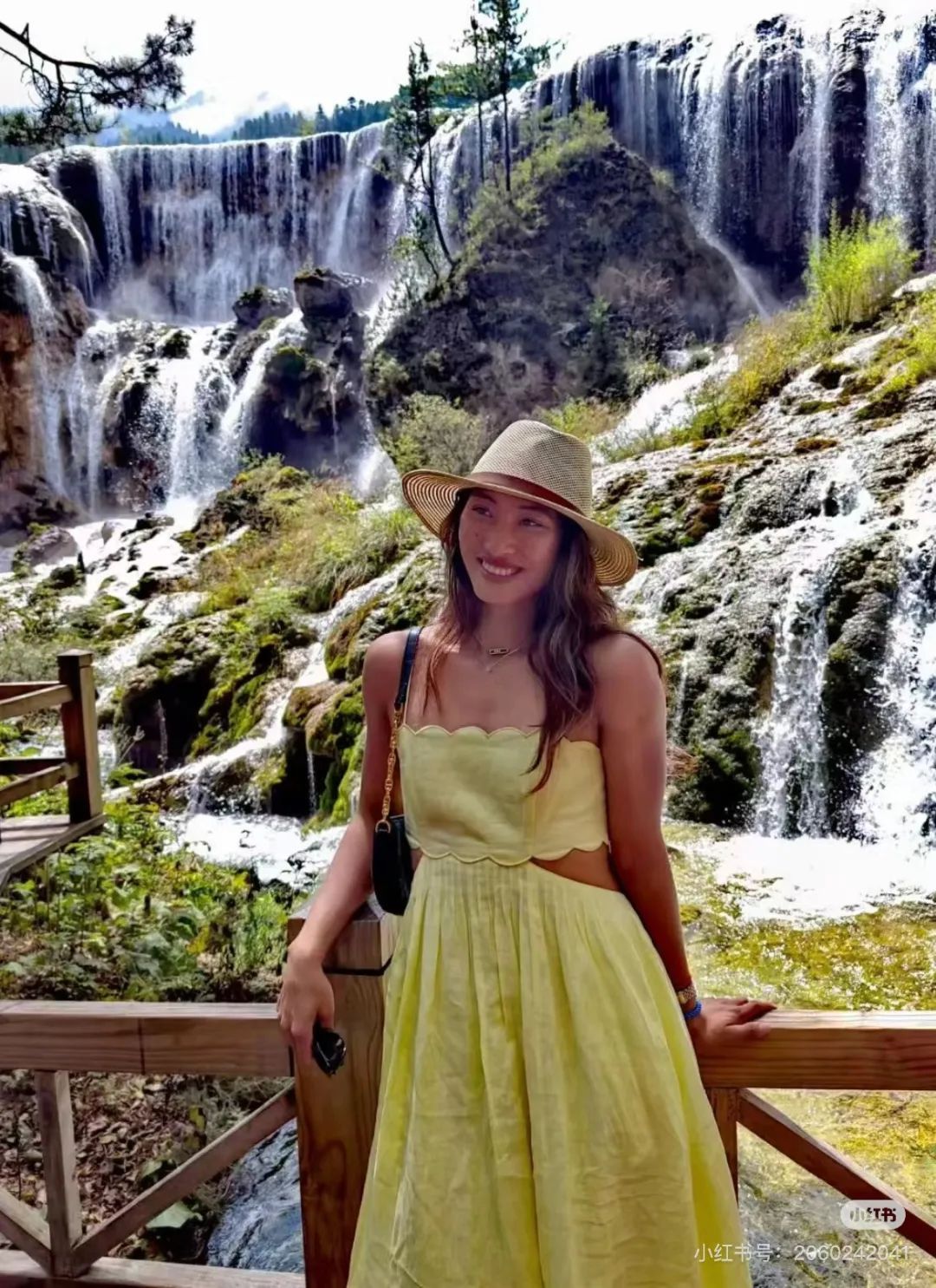 郑钦文现身九寨沟！变身“合影打卡点”