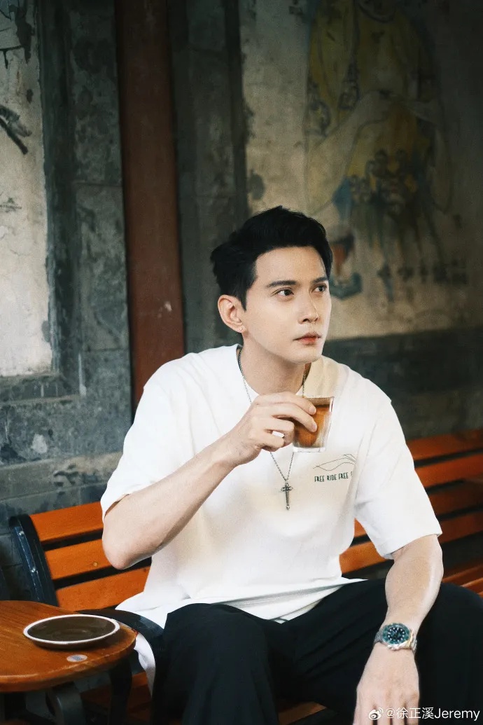 知名男演员透露退圈内幕,背后原因令人泪目! 知名男演员透露退圈内幕,背后原因令人泪目!