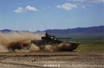 实弹战术演练,近距离感受↓ 实弹战术演练,近距离感受↓