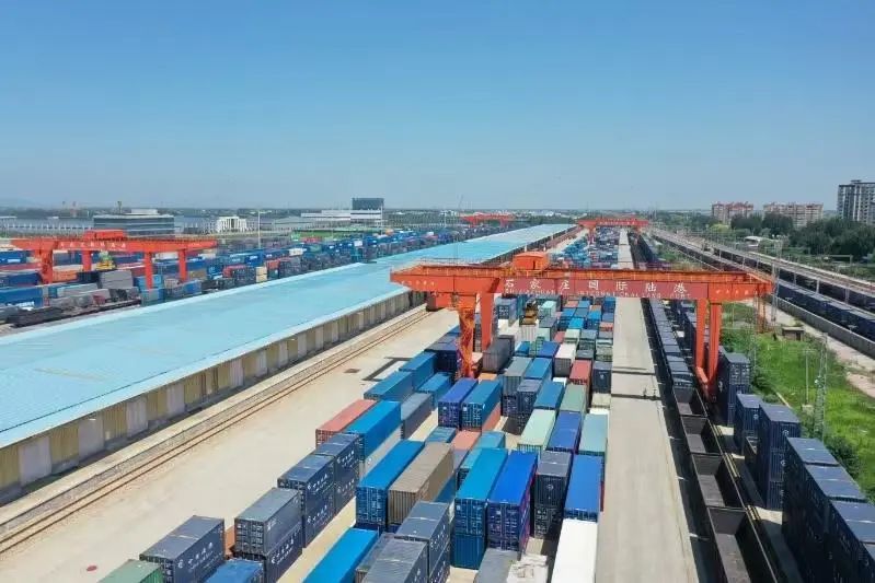 石家庄回程中欧班列跑出“加速度”