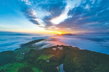 到綦江，总要来趟古剑山吧