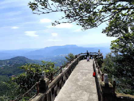 到綦江，总要来趟古剑山吧