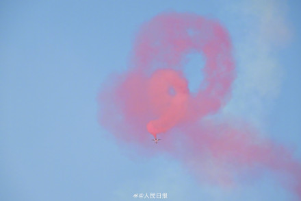 欢迎回家!中国空军埃及航展圆满归建回国 欢迎回家!中国空军埃及航展圆满归建回国