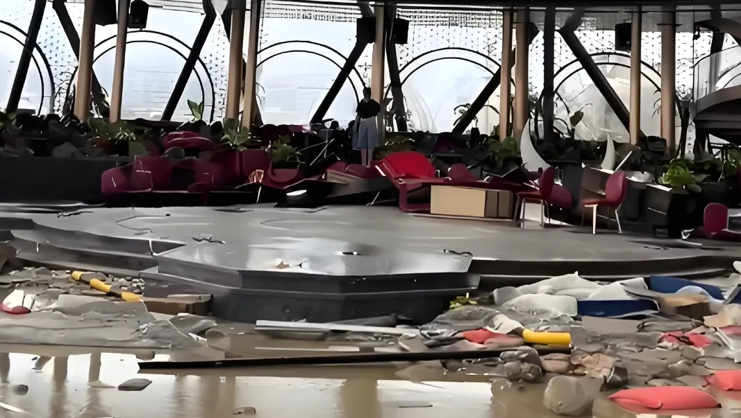 经济损失600亿!网红餐厅被“摩羯”撕碎!多台造价上千万风机被吹断! 经济损失600亿!网红餐厅被“摩羯”撕碎!多台造价上千万风机被吹断!