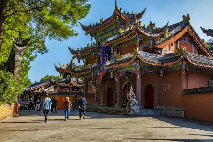 到綦江，总要来趟古剑山吧