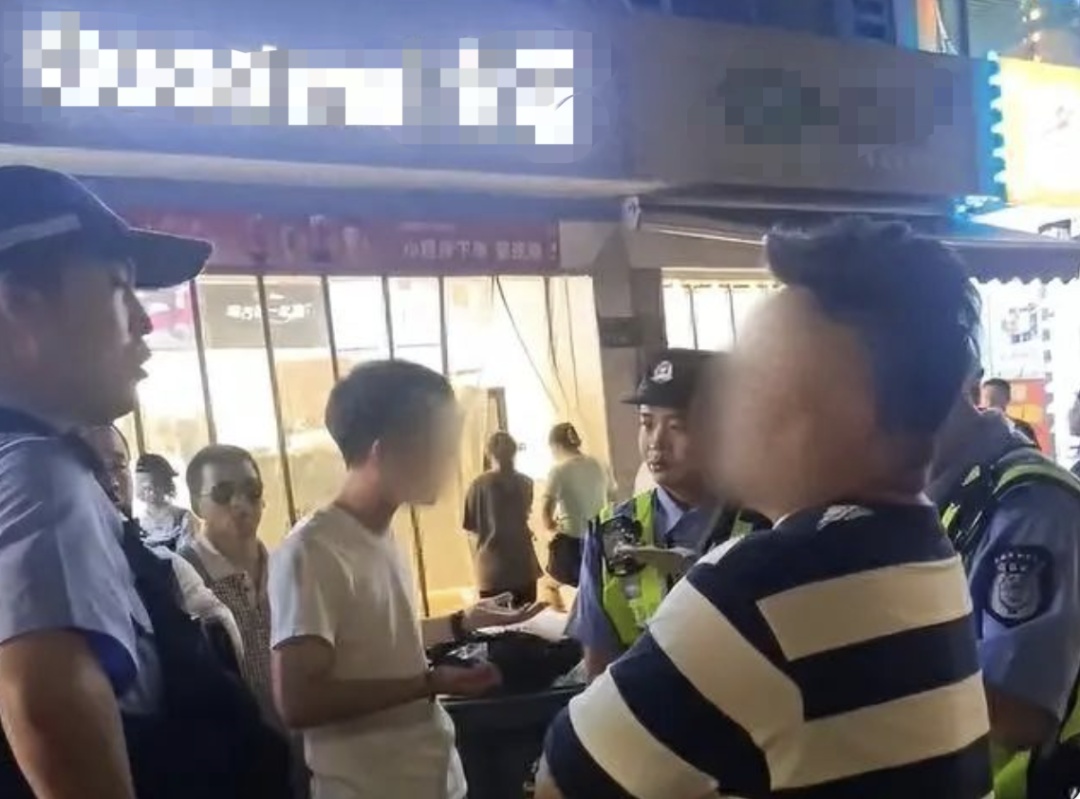 16岁少年烫发被索要4000元,民警现场回怼店家!杭州通报:已立案 16岁少年烫发被索要4000元,民警现场回怼店家!杭州通报:已立案