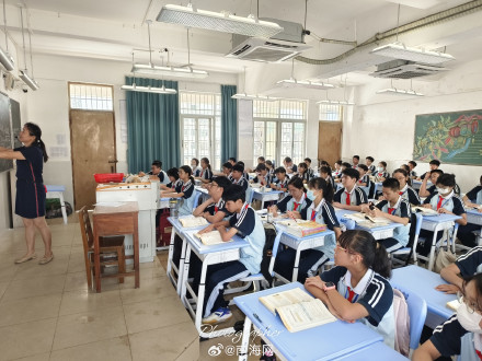 海口琼山中学初中部2200余名学生复课，暂停户外课程