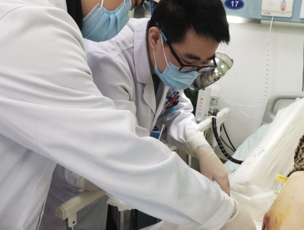 为了一道菜，浙江女子差点截肢！这种情况，死亡率近100%