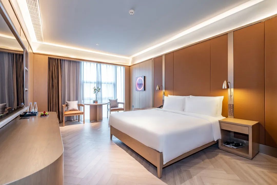 “晚1分钟被扣500多元”？有人喊委屈，有人支持，专家：消费者应精挑细选