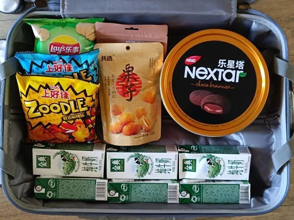 开学=进货？安徽大学生：“真装不下了！”