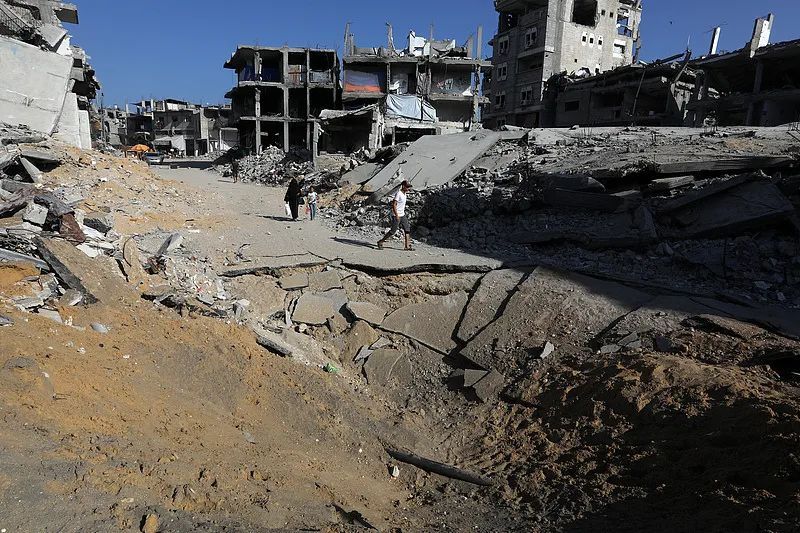 突发！以军袭击汗尤尼斯，已致上百人伤亡