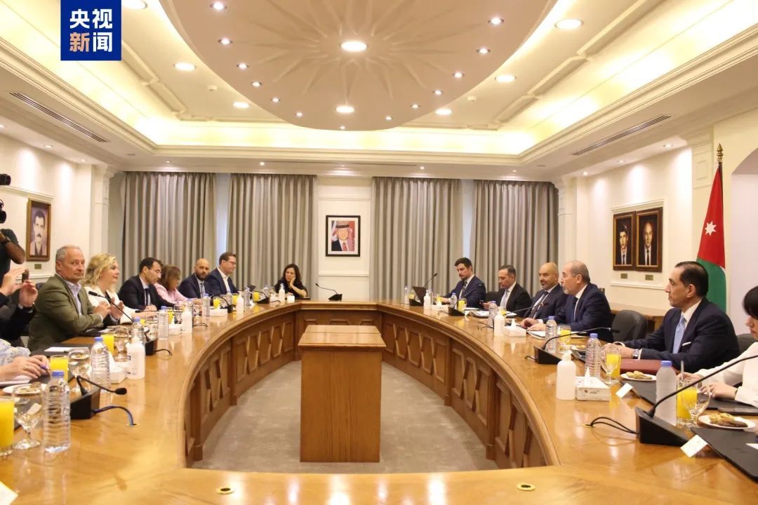 突发！以军袭击汗尤尼斯，已致上百人伤亡