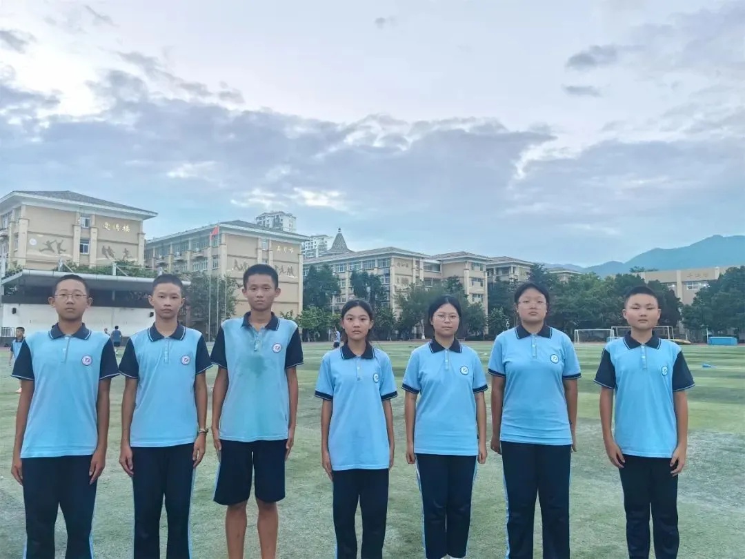 大赞!福建7名学生,救了同学一命 大赞!福建7名学生,救了同学一命