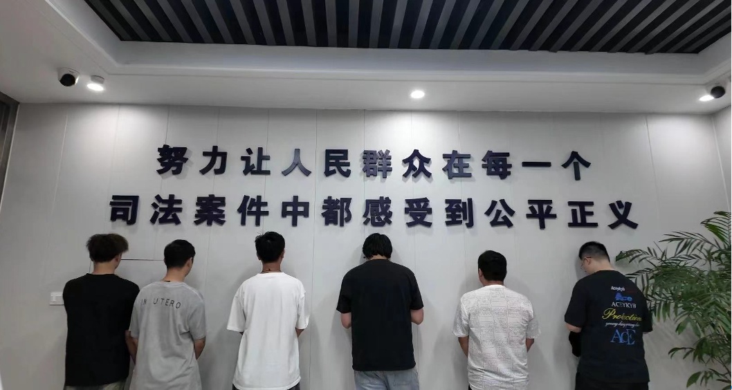 每月盈利千万元!“皮肤盲盒”背后暗藏上亿元玄机 每月盈利千万元!“皮肤盲盒”背后暗藏上亿元玄机