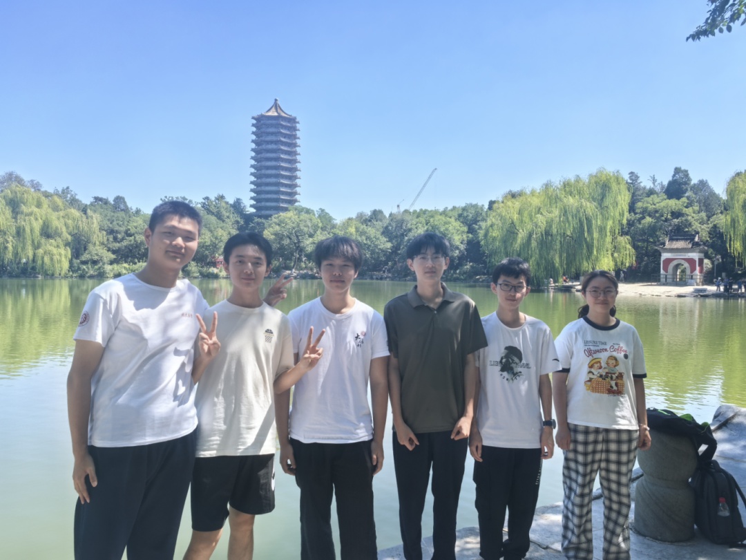 从小学同窗到大学，这3名湖南学子一起考上北大！