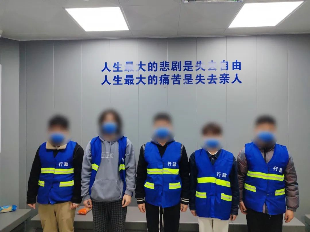 “黑客”团伙落网！“00后”头目自述→