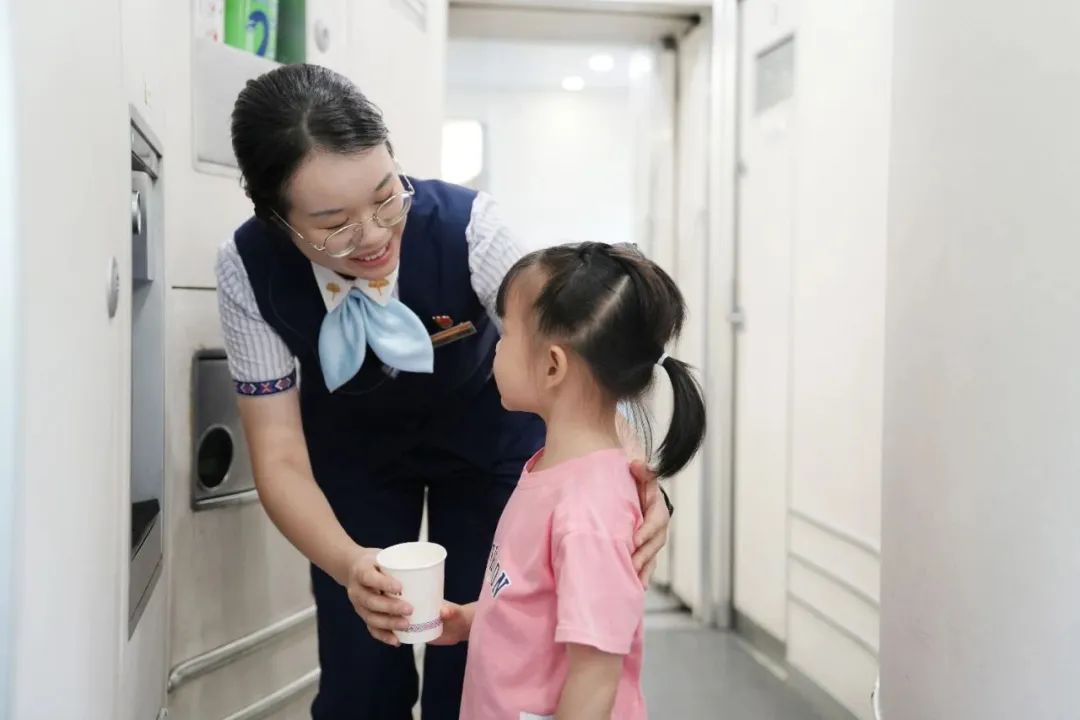 “00后”铁路女孩,英姿飒爽! “00后”铁路女孩,英姿飒爽!