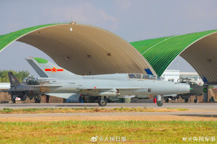 直击!空军实战化飞行训练高燃现场 直击!空军实战化飞行训练高燃现场