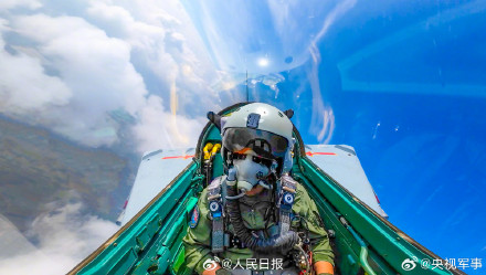 直击!空军实战化飞行训练高燃现场 直击!空军实战化飞行训练高燃现场