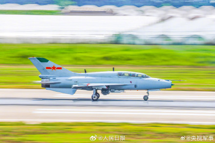 直击!空军实战化飞行训练高燃现场 直击!空军实战化飞行训练高燃现场