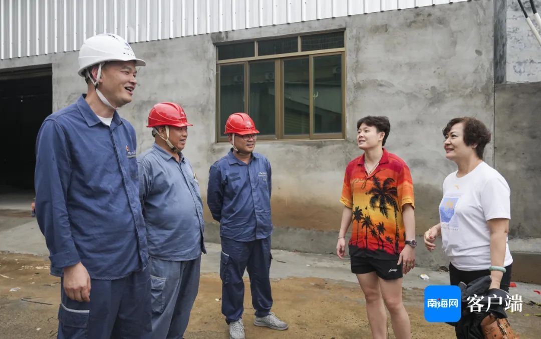 心系灾后重建！奥运冠军陈艺文赶回海南捐赠爱心物资→
