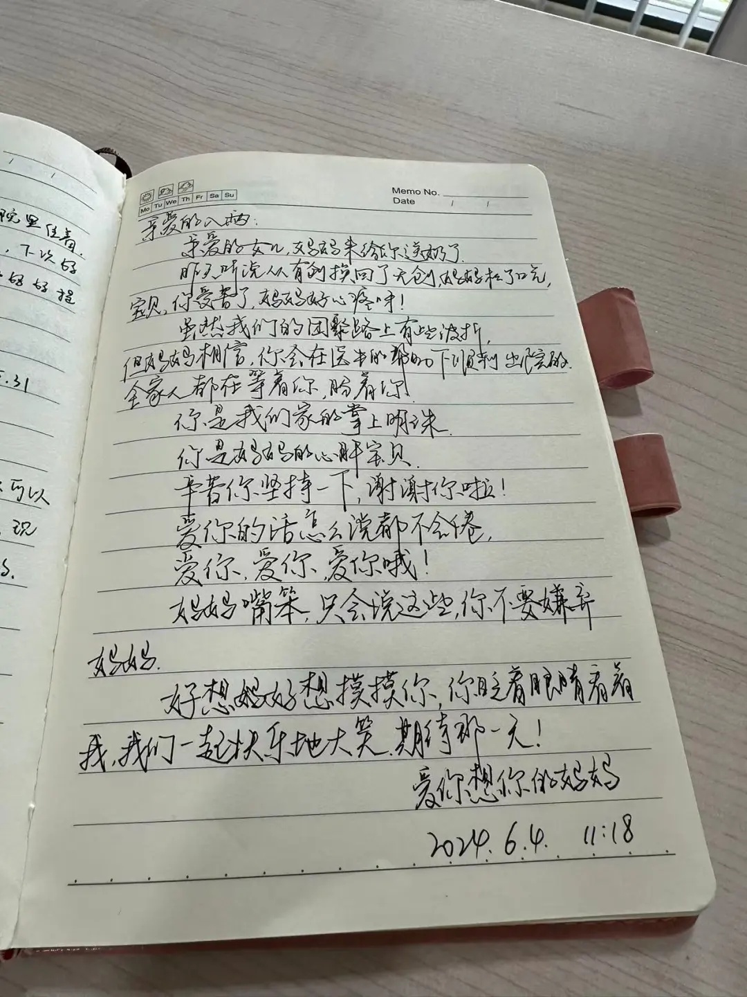 女婴出生仅8两重！妈妈的手写信看哭网友