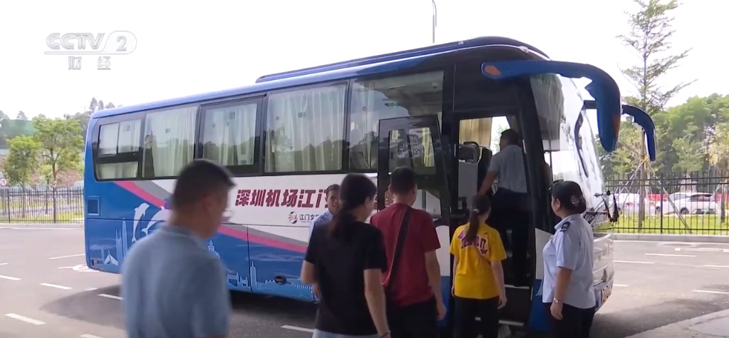 深圳机场江门航空港启用 助力粤港澳大湾区交通提速升级